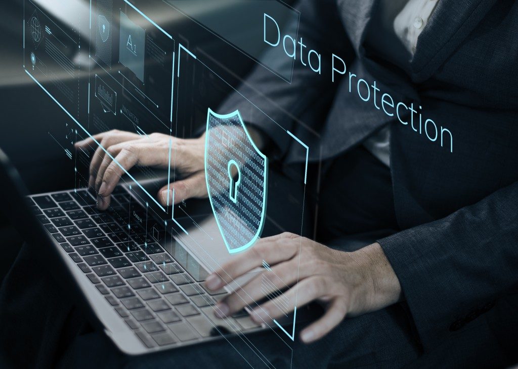 data protection in virtual screen