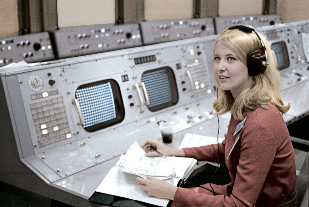 poppy-northcutt-in-mission-control